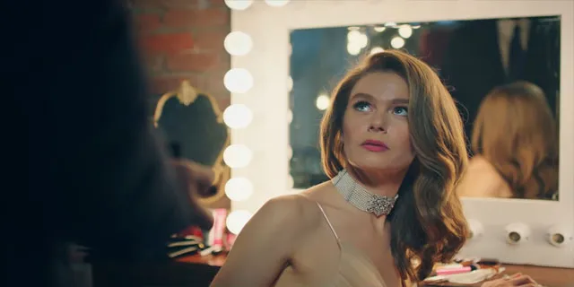 camdaki kız canli izle