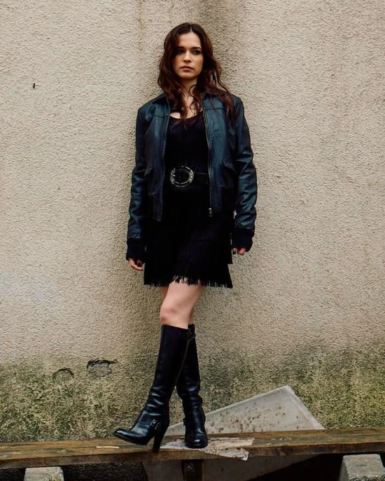 Kanal D Daha 17 Dizisi Oyuncusu Helin Elveren Deniz Karakteri