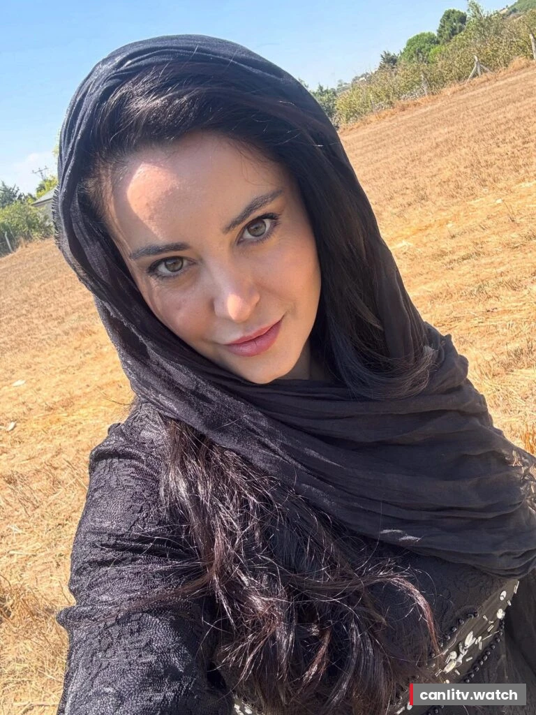 Emel Kara resimleri